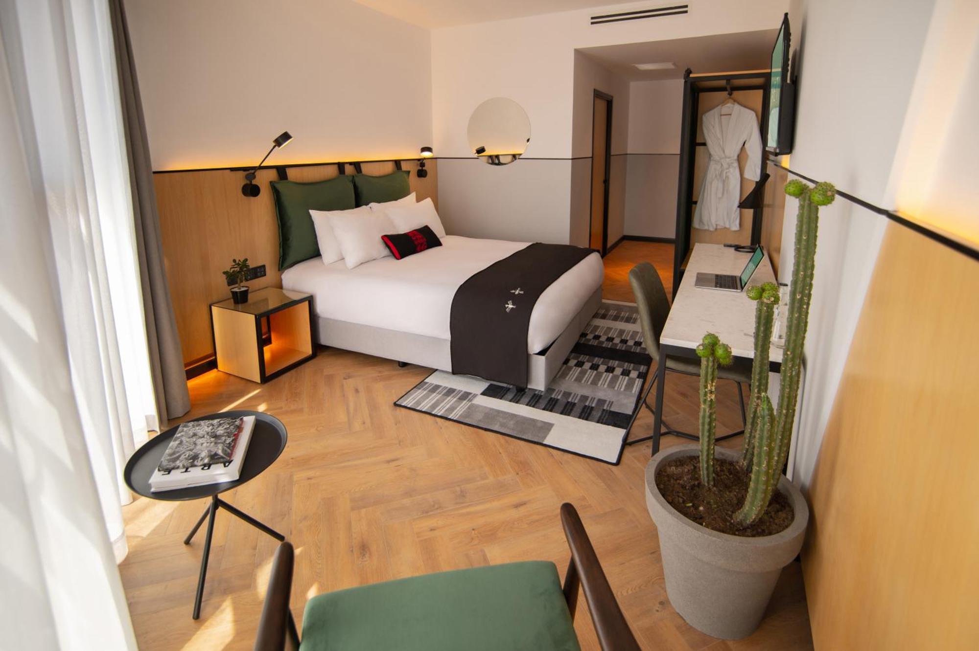 Met Hotel لاباز المظهر الخارجي الصورة